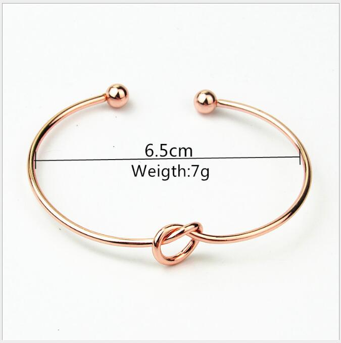 Minimalist Knotted Openwork Bracelet – Modern O-Type Design