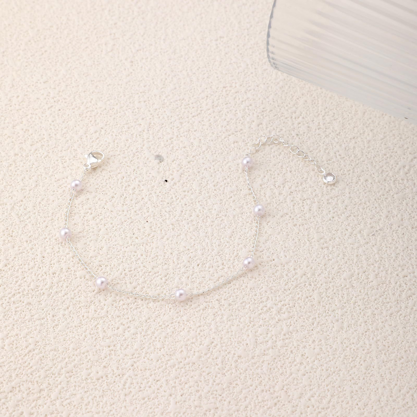 Elegant Heart Pearl Chain Bracelet – Timeless Gold & Silver Design