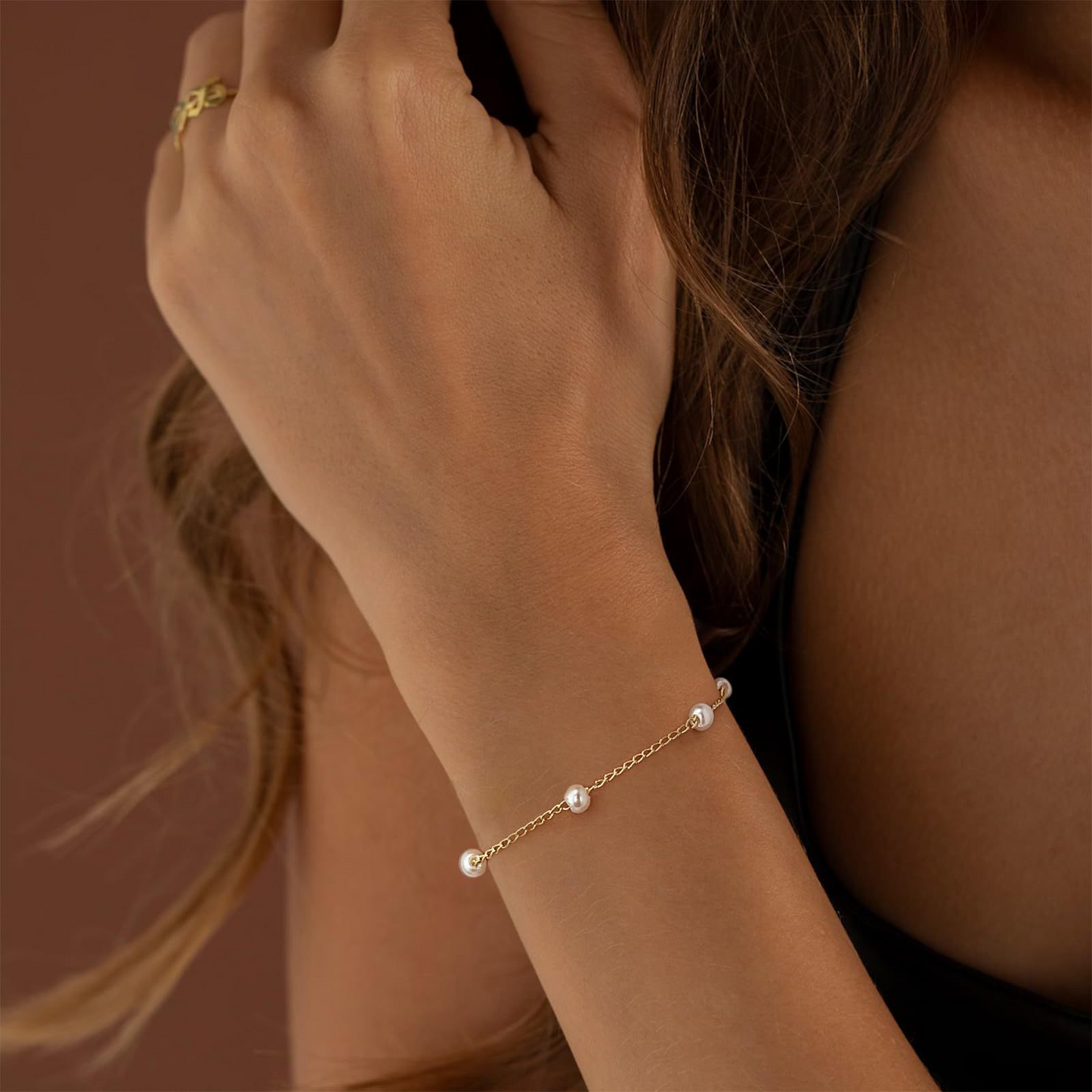 Elegant Heart Pearl Chain Bracelet – Timeless Gold & Silver Design